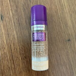 COVERGIRL Simply Ageless Skin Perfector Essence - Light-Medium